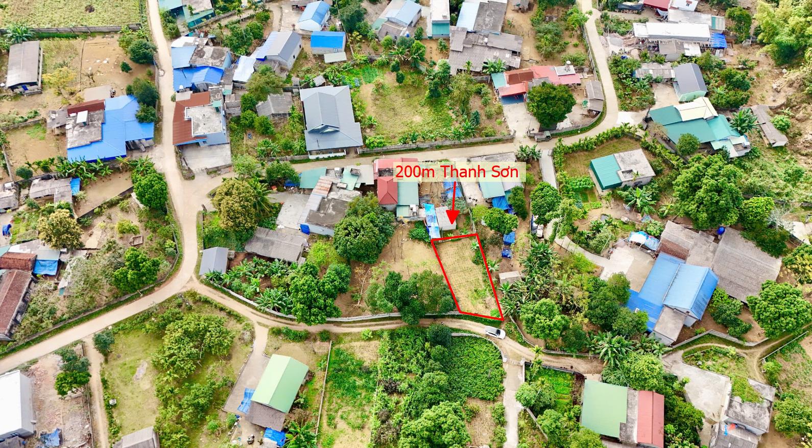 Hình ảnh Bán Lô Đất 200m Tại Thanh Sơn Lương Sơn Bám Đường Bê Tông Ô Tô Vào Tận Đất Dân Cư Đông Đúc Giá Rẻ Đầu Tư