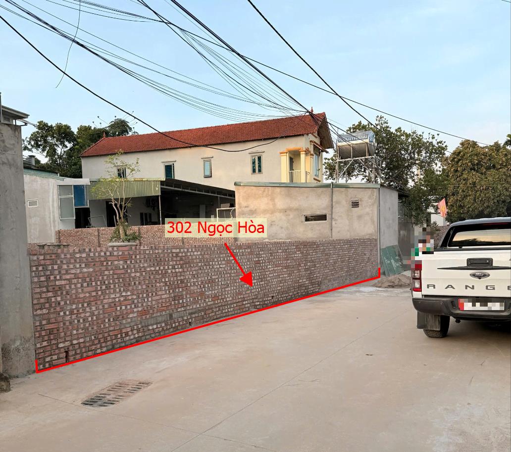 Hình ảnh Bán Đất Tặng Nhà Cấp 4 Đang Làm Kho Xưởng Tại Ngọc Hòa Gần QL6A Đang Mở Rộng 