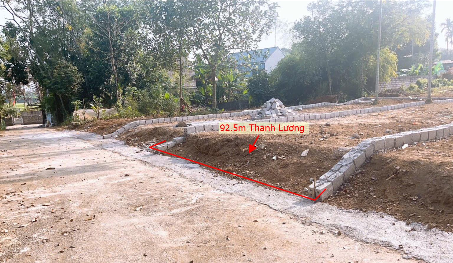 Hình ảnh Bán Đất Phân Lô Bám Đường Bê Tông Ô Tô Vào Tận Đất Dân Cư Đông Đúc Thân Thiện Gần KCN Lơn Giá Đầu Tư