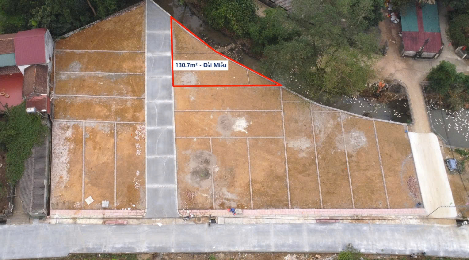 Hình ảnh Đất Phân Lô Nam Phương Tiến Ô Tô Đỗ Tận Đất Sát Trục Chính Kinh Doanh Ngay Gần Hồ Miễu Thoáng Mát