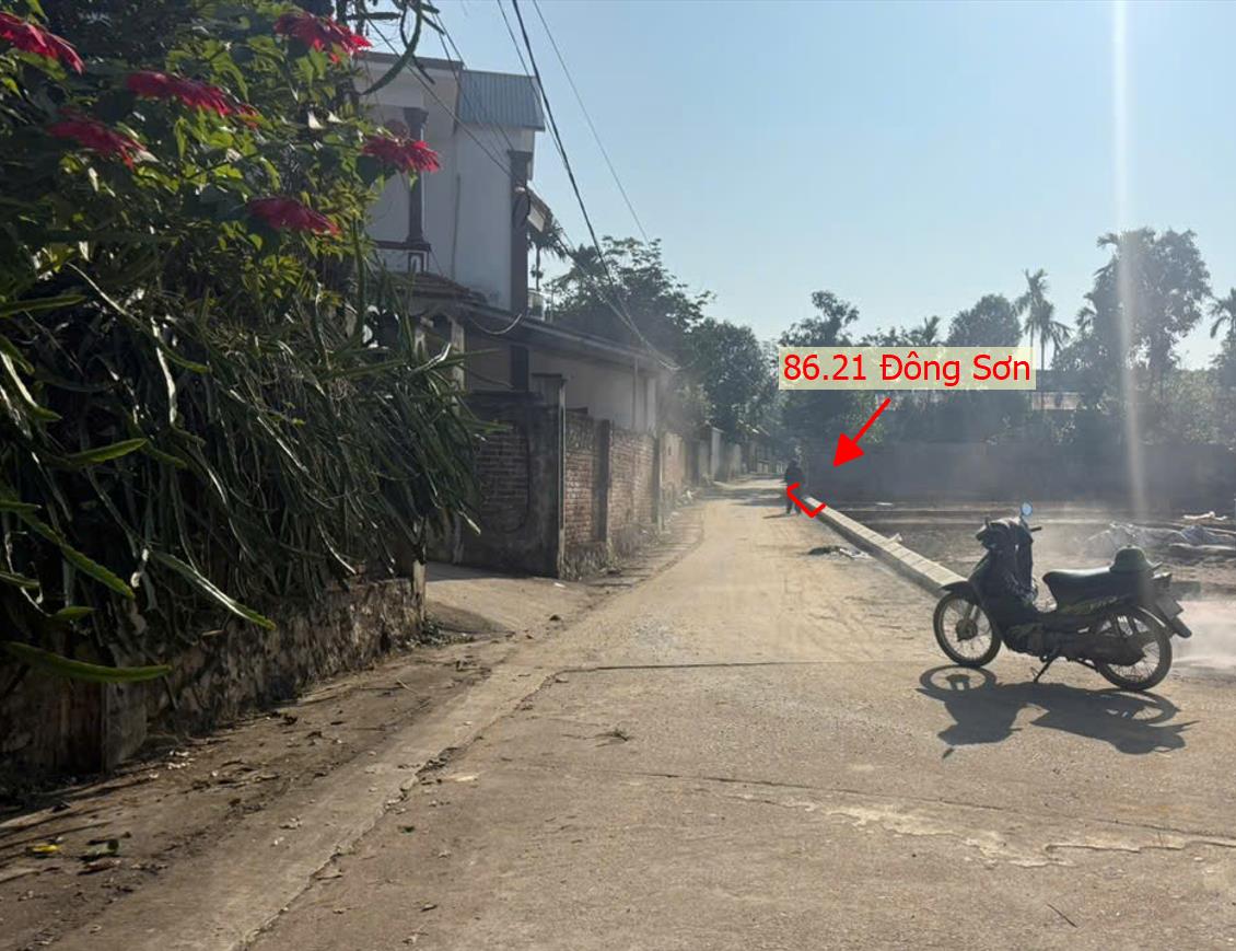 Hình ảnh Đất Phân Lô Đông Sơn Đường Thông Ô Tô Sát Trục Chính Kinh Doanh Liên Xã Cách QL6A Đang Mở Rộng Chỉ Hơn 1km