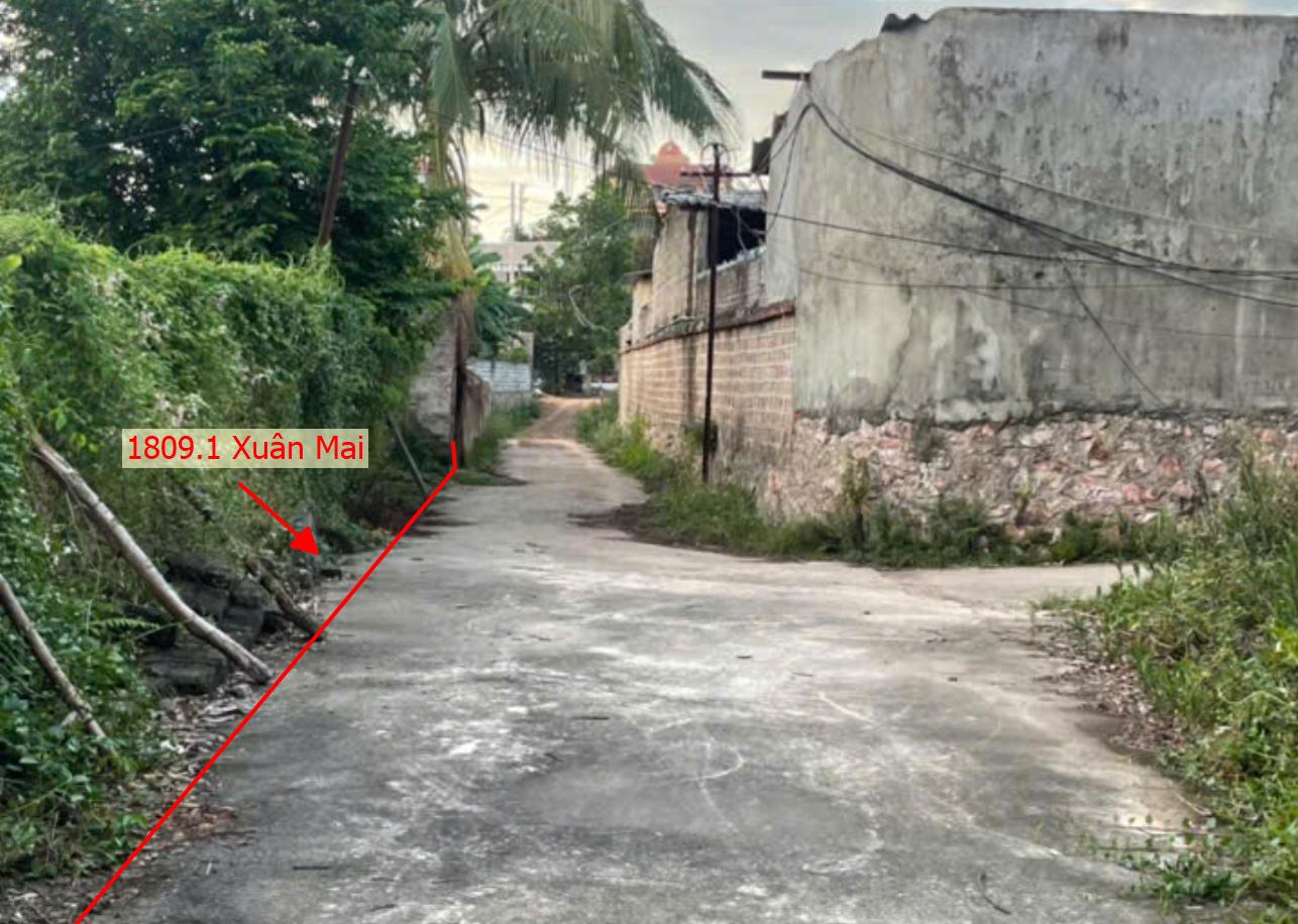 Hình ảnh Bất Động Sản Xuân Mai Bán Đất Khu Vực Xuân Mai Sẵn Nhà Cấp 4 Ô Tô Đỗ Tận Đất Làn 2 Đường QL6A 