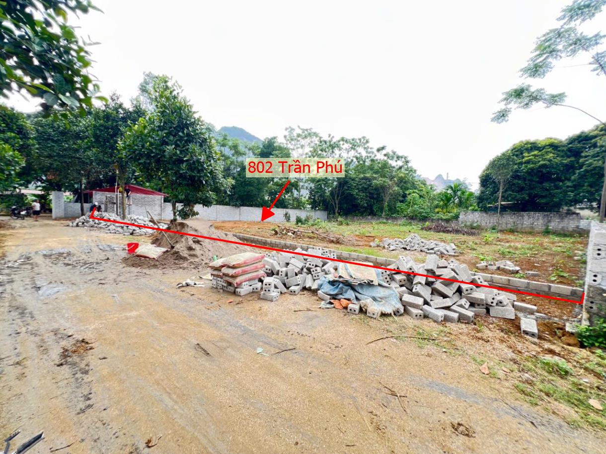 Hình ảnh Bán Thửa Đất 802m Tại Trần Phú Ô Tô Đỗ Tận Đất Gần Mặt Đường Kinh Doanh QL21A Giá Chỉ Vài Tỷ
