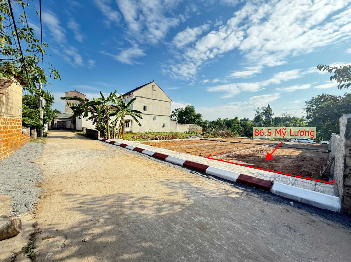 Hình ảnh Bất Động Sản Trần Phú Bán Đất Phân Lô Khu Vực Mỹ Lương Đường Ô Tô Tránh Nhau Sát Trục Chính Liên Xã