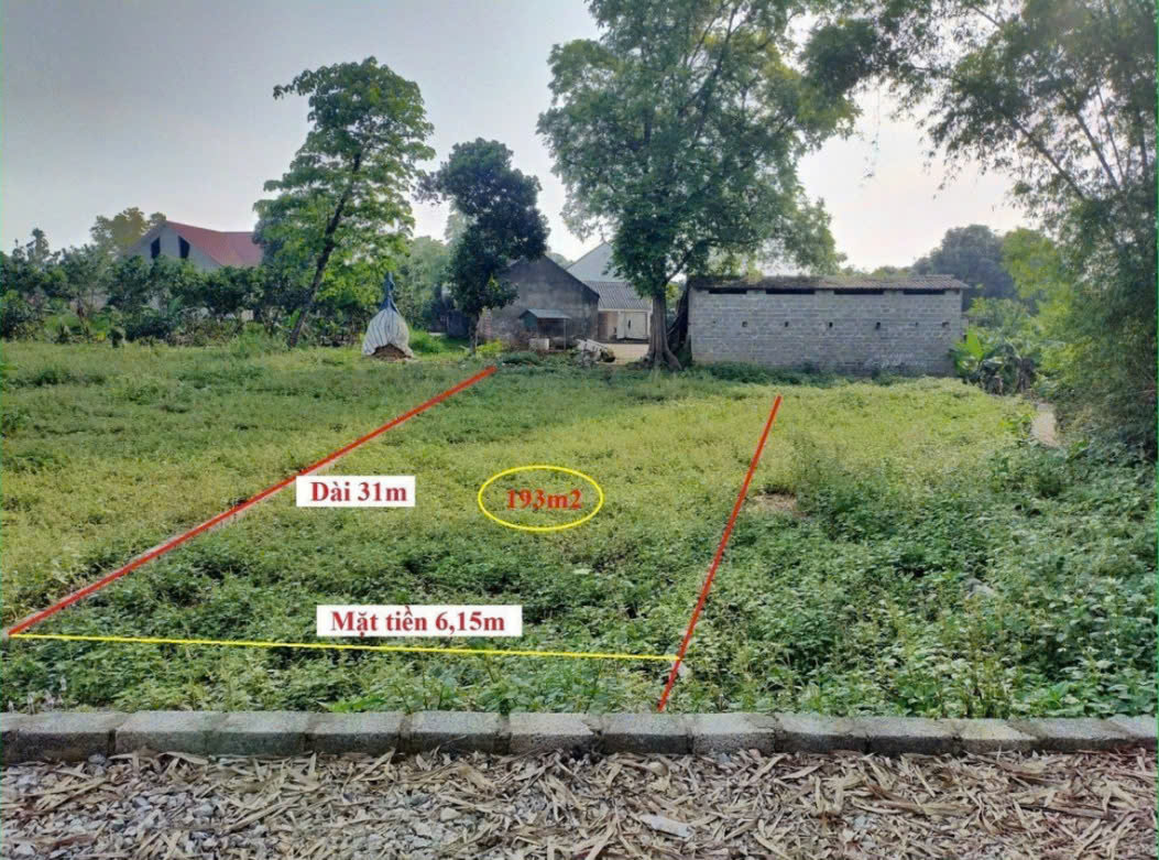 Hình ảnh Bán Đất Hoàng Văn Thụ Sát Trục Chính Kinh Doanh Gần QL21A Giá Chỉ Hơn Tỷ