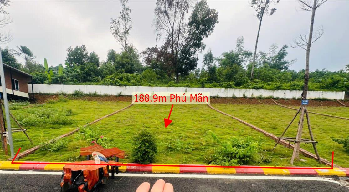 Hình ảnh Bán Lô Đất 188.9m Tại Phú Mãn Quốc Oai Bám Đường Bê Tông Ô Tô Vào Tận Đất Dân Cư Đông gần Chợ Trường Học Ủy Ban Giá Đầu Tư
