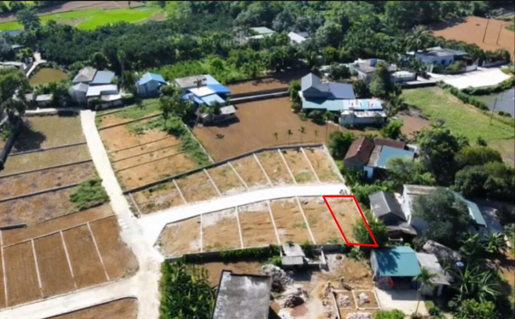 Hình ảnh Bán Lô Đất 85.7m Tại Thanh Sơn Lương Sơn Bám Đường Bê Tông Ô Tô Vào Tận Đất Dân Cư Đông Đúc Thân Thiện