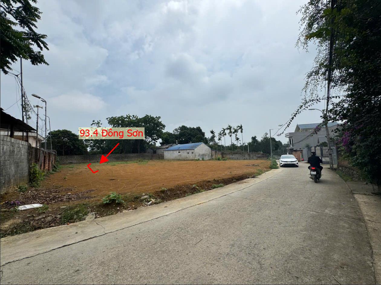 Hình ảnh Bất Động Sản Phú Nghĩa Bán Đất Phân Lô Khu Vực Đông Sơn Ô Tô Đỗ Tận Đất Ngay Gần QL6A Đang Triển Khai Mở Rộng