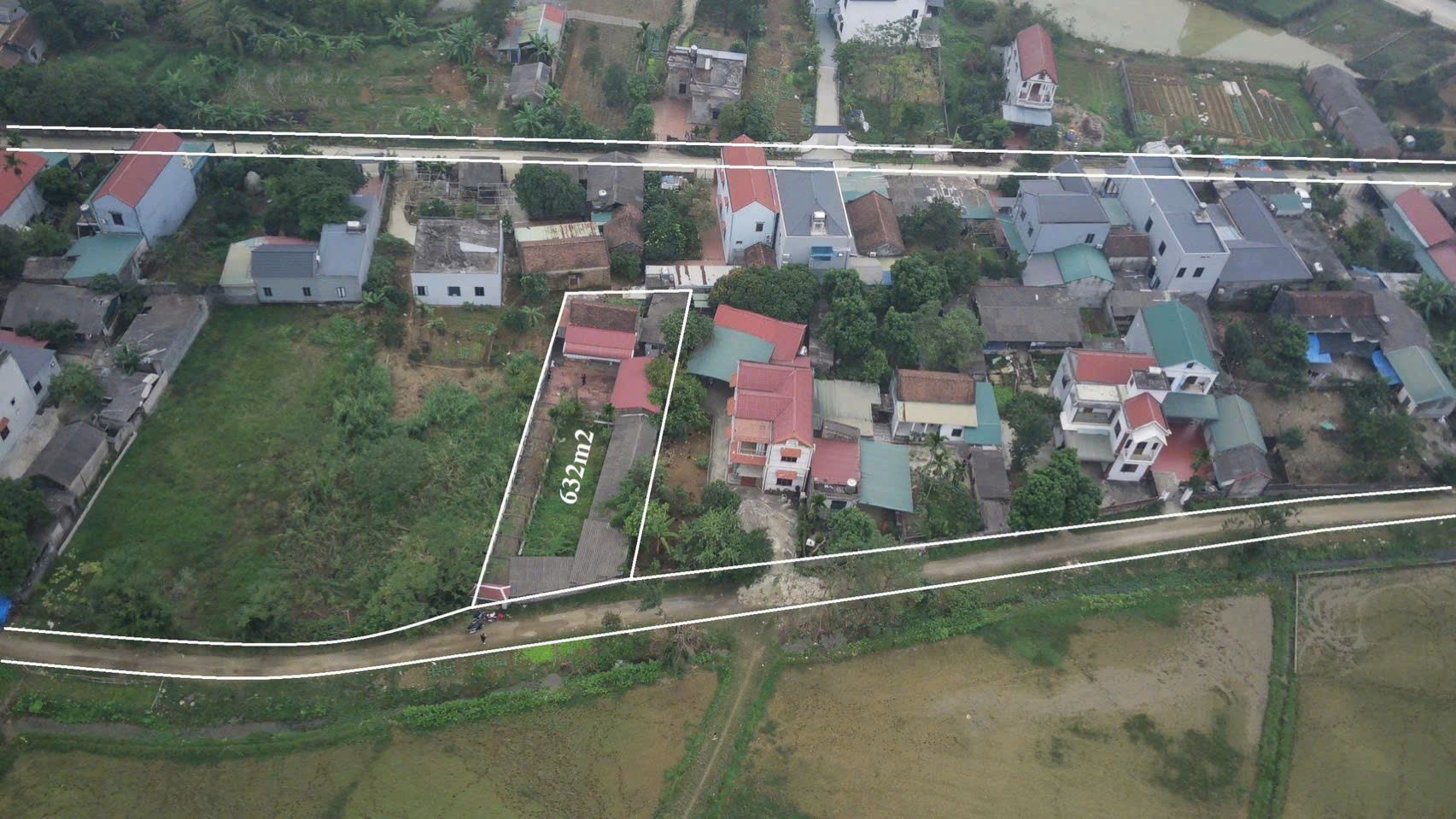 Hình ảnh Bán Đất Tặng Nhà Cấp 4 Tại Hoàng Văn Thụ Ô Tô Đỗ Tận Cửa Ngay Gần Mặt Đường Hồ Chí Minh(QL21A)