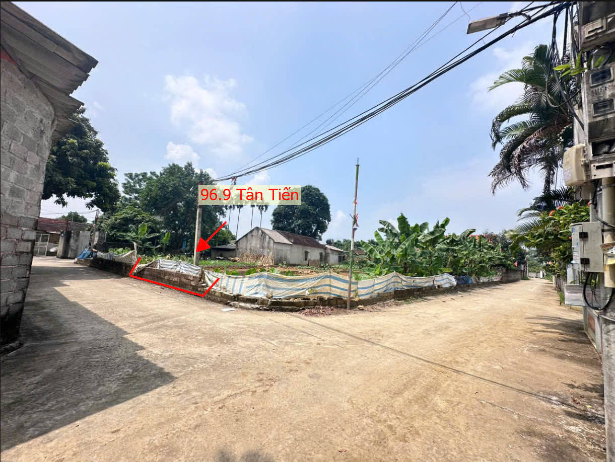 Hình ảnh Bán Đất Phân Lô Tân Tiến Gần Trục Kinh Doanh Giá Chỉ Vài Trăm Triệu 