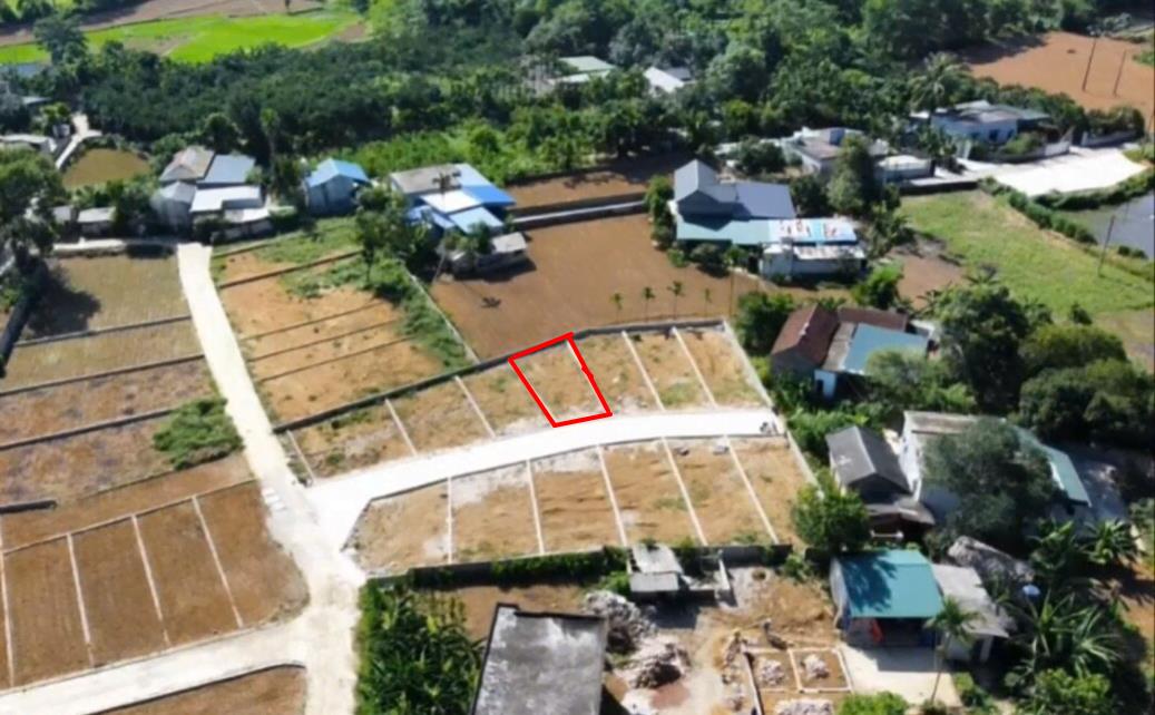 Hình ảnh Bán Lô Đất 90m Tại Thanh Sơn Lương Sơn Bám Đường Bê Tông Ô Tô Vào Tận Đất Dân Cư Đông Đúc Thân Thiện
