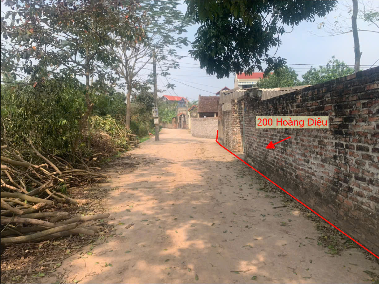 Hình ảnh Bán Đất Full Thổ Cư 200M2 Tại Hoàng Diệu Ô Tô Đỗ Tận Đất Gần Trục Chính Liên Xã 