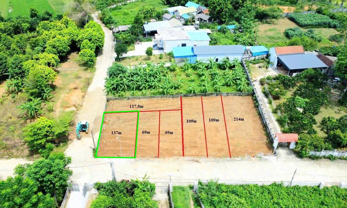 Hình ảnh Bán Lô Đất 141.3m Tại Nhuận Trạch Lương Sơn Bám Đường Bê Tông Ô Tô Vào Tận Đất Dân Cư Đông Đúc Thân Thiện Gần Chợ Trường Học Ủy Ban Giá Đầu Tư