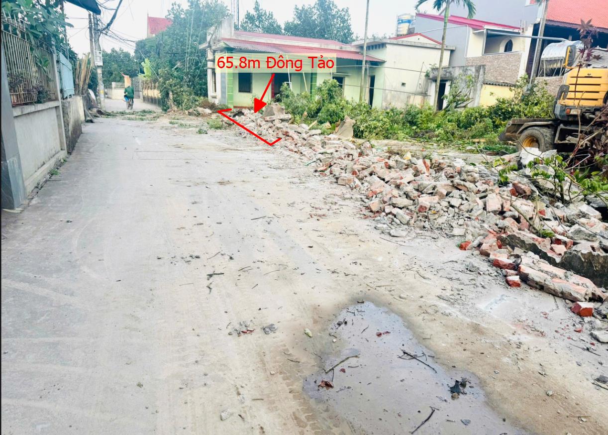Hình ảnh Bán Lô Đất 65.8m Tại Khoái Châu Bám Đường Bê Tông Ô Tô Vào Tận Đất Dân Cư Đông Đúc Thân Thiện  Nhiều Tiện Ích Xung Quanh 