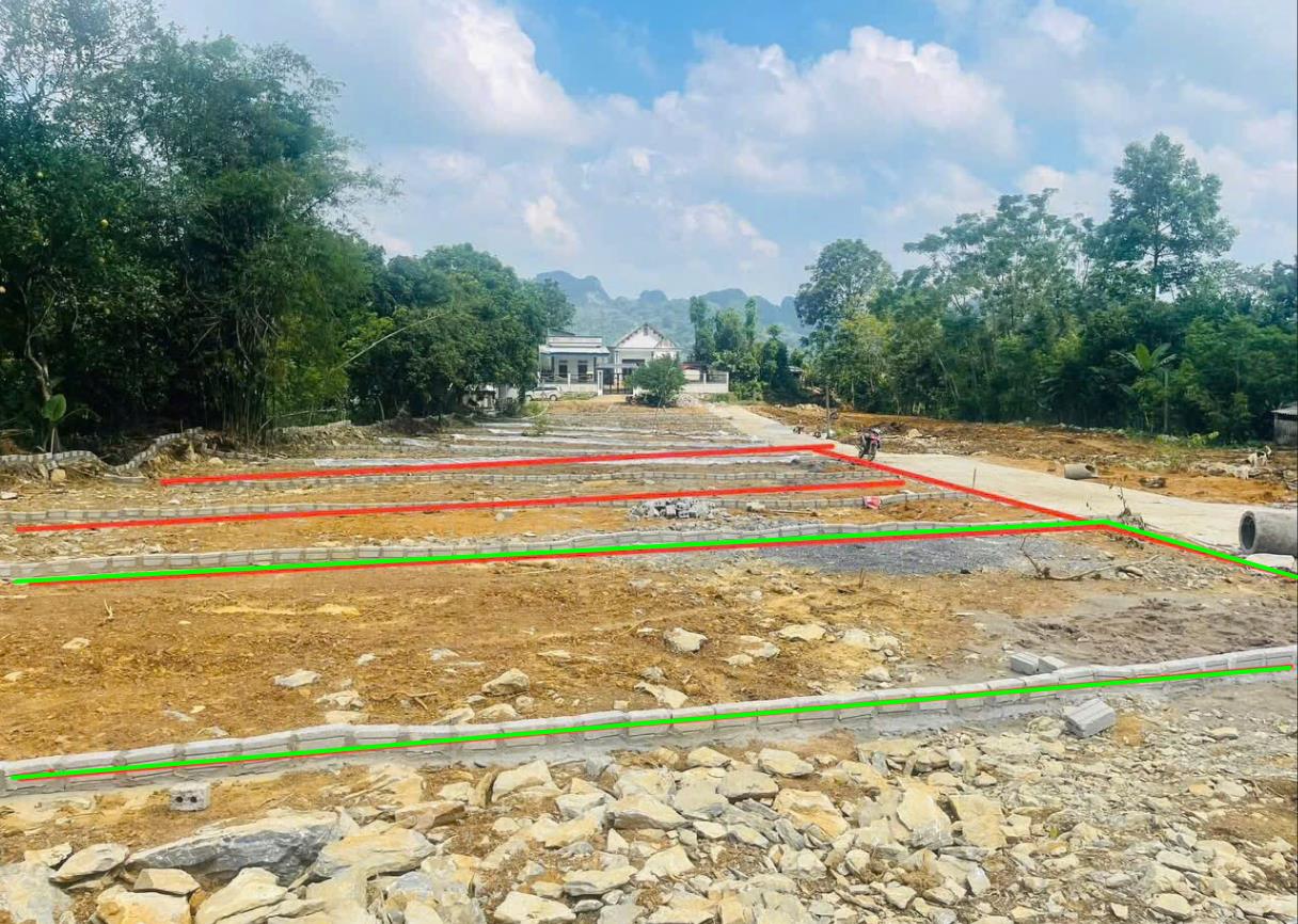 Hình ảnh Bán Lô Đất 111.2m Tại Đa Phúc Yên Thủy Bám Đường Bê Tông Ô Tô Vào Tận Đất Dân Cư Đông Đúc Thân Thiện Giá Rẻ