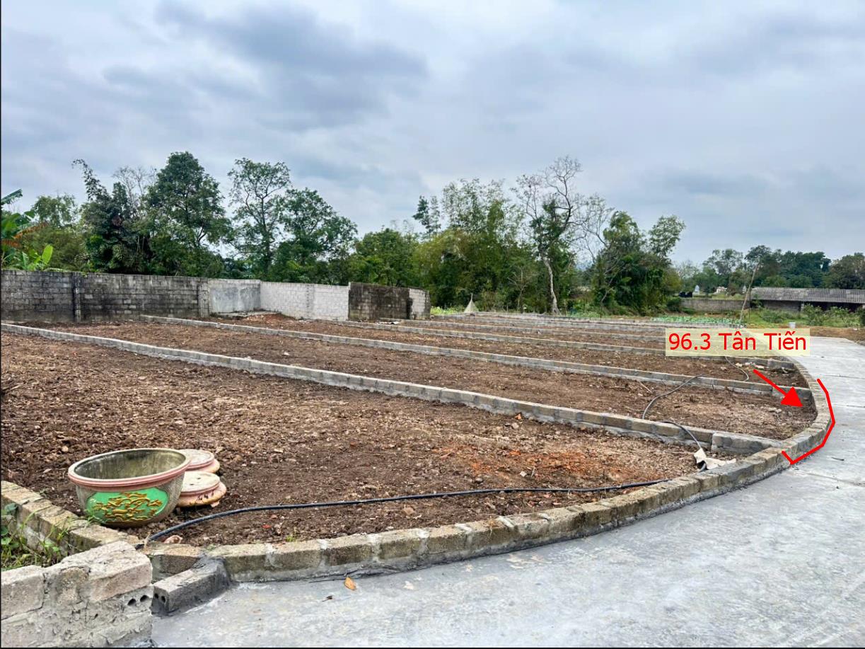 Hình ảnh Đất Phân Lô Tân Tiến Ô Tô Vào Tận Đất Sát Trục Chính Kinh Doanh Liên Xã Giá Chỉ Hơn Tỷ