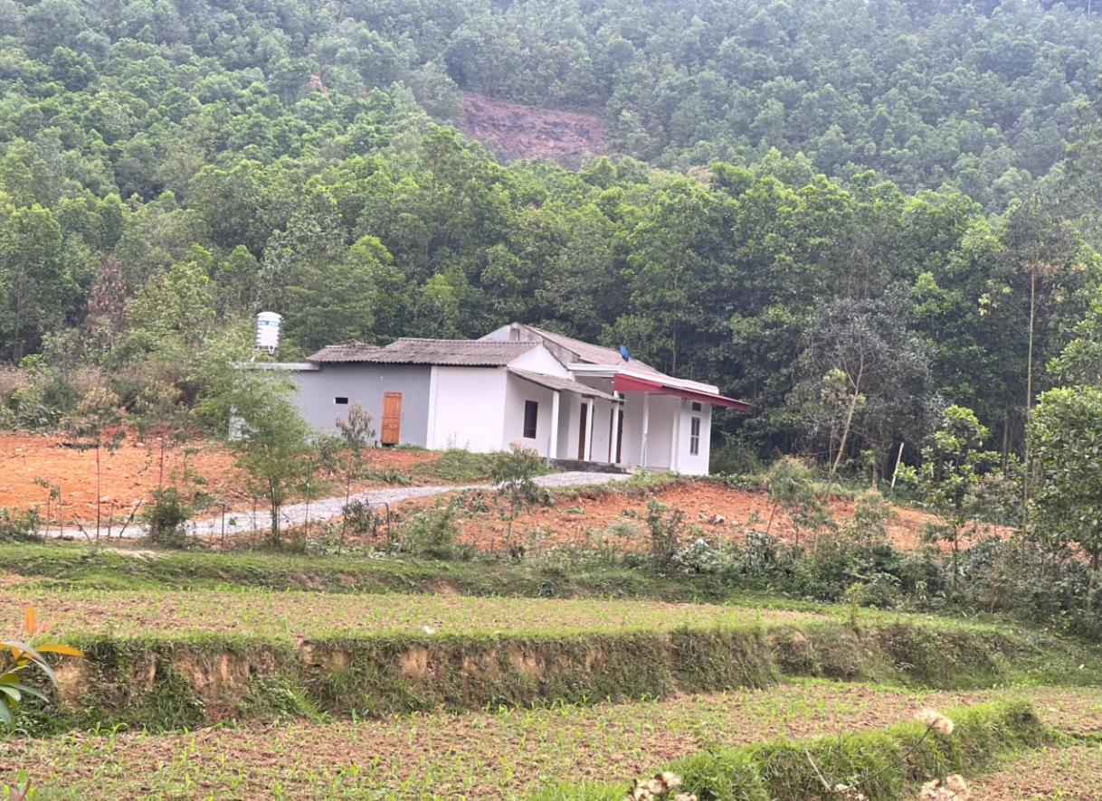 Hình ảnh Bán Lô Đất 5285.9m Tại Đồng Lạc Yên Lập Ô Tô Vào Tận Đất View Cánh Đồng Thoáng Mát Giá Chỉ Vài Trăm