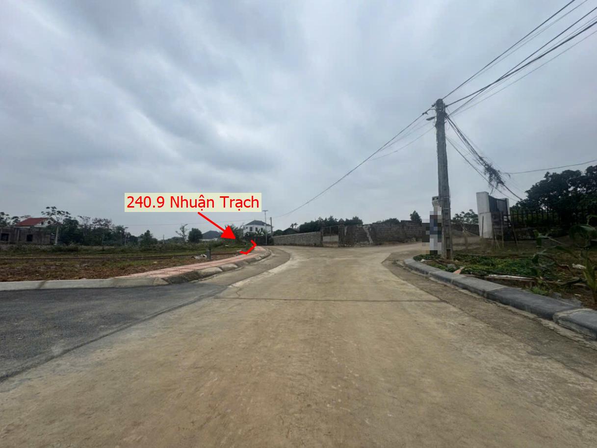 Hình ảnh Bán Đất Phân Lô Nhuận Trạch Đường Ô Tô Tránh Cách QL21A Chỉ Vài Trăm Mét