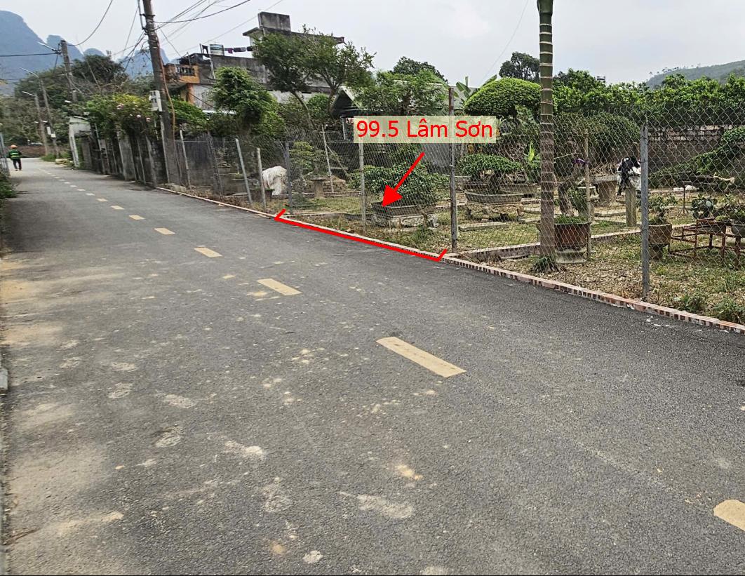 Hình ảnh Bán Đất Phân Lô Lâm Sơn Đường Ô Tô Tránh Thuộc Làn 2 QL6 Sát Trường Học Các Cấp Giá Chỉ Hơn Tỷ