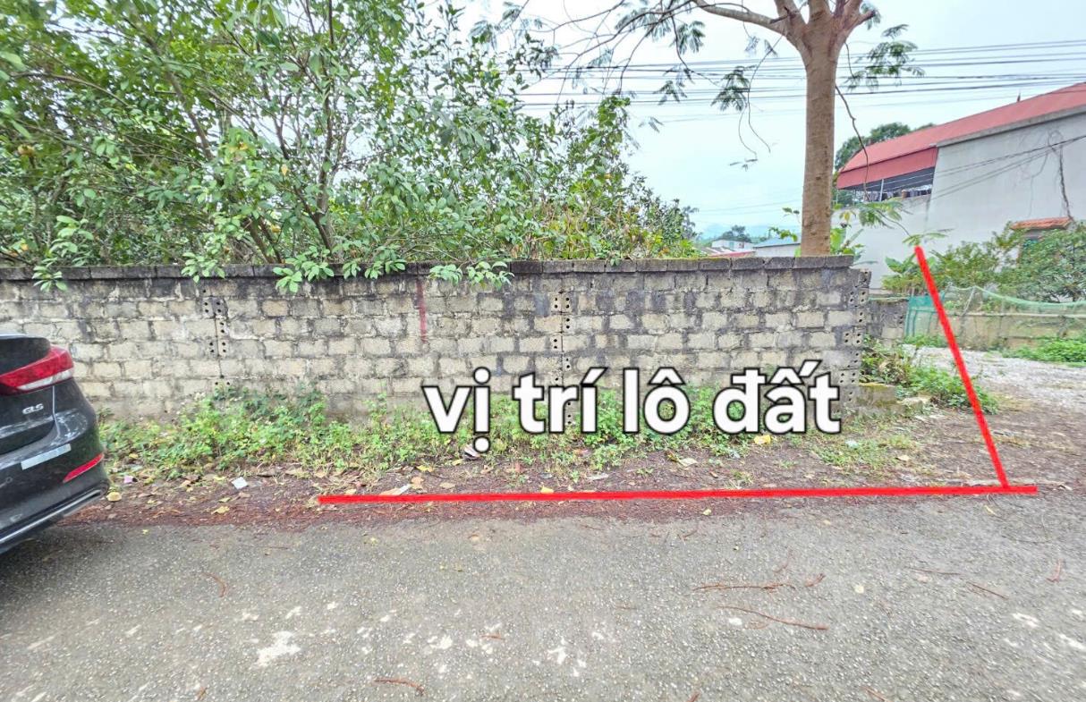 Hình ảnh Bán Lô Đất 236.9m Tại Đoàn Kết Yên Thủy Bám Đường Bê Tông Ô Tô Vào Tận Đất Dân Cư Đông  Cách Ql12b 1km Giá Rẻ