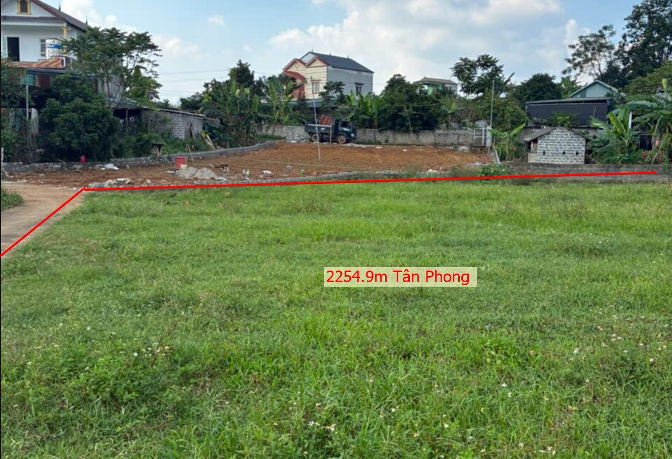 Hình ảnh Bán Lô Đất 2254.9m Tại Tân Phong Cao Phong Bám Đường Bê Tông Ô Tô Vào Tận Đất Dân Cư Đông Đúc Thân Thiện Giá Đầu Tư