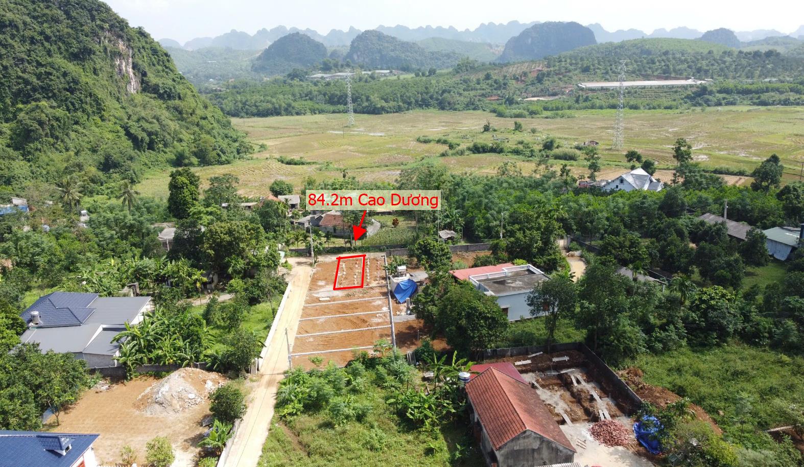 Hình ảnh Bán Lô Đất 84.2m Tại Cao Dương Lương Sơn Bám Đường Bê Tông Ô Tô Vào Tận Đất Dân Cư Đông Đúc View Núi Thoáng Mát Giá Đầu Tư