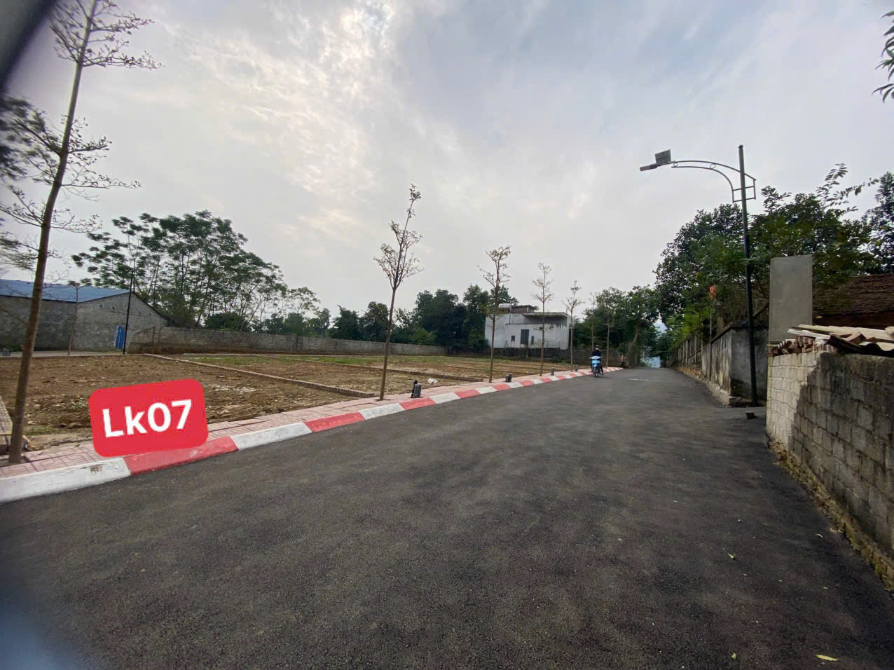 Hình ảnh Đất Phân Lô Nam Phương Tiến Đường Thông Ô Tô Sát Trục Chính Kinh Doanh Ngay Gần Đường QL21A