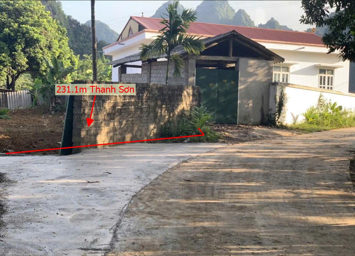 Hình ảnh Bán Lô Đất 231.1m Tại Thanh Sơn Lương Sơn Bám Đường Bê Tông Ô Tô Vào Tận Đất Dân Cư Đông Đúc Thân Thiện Gần Chợ Trường Học Ủy Ban Giá Đầu Tư