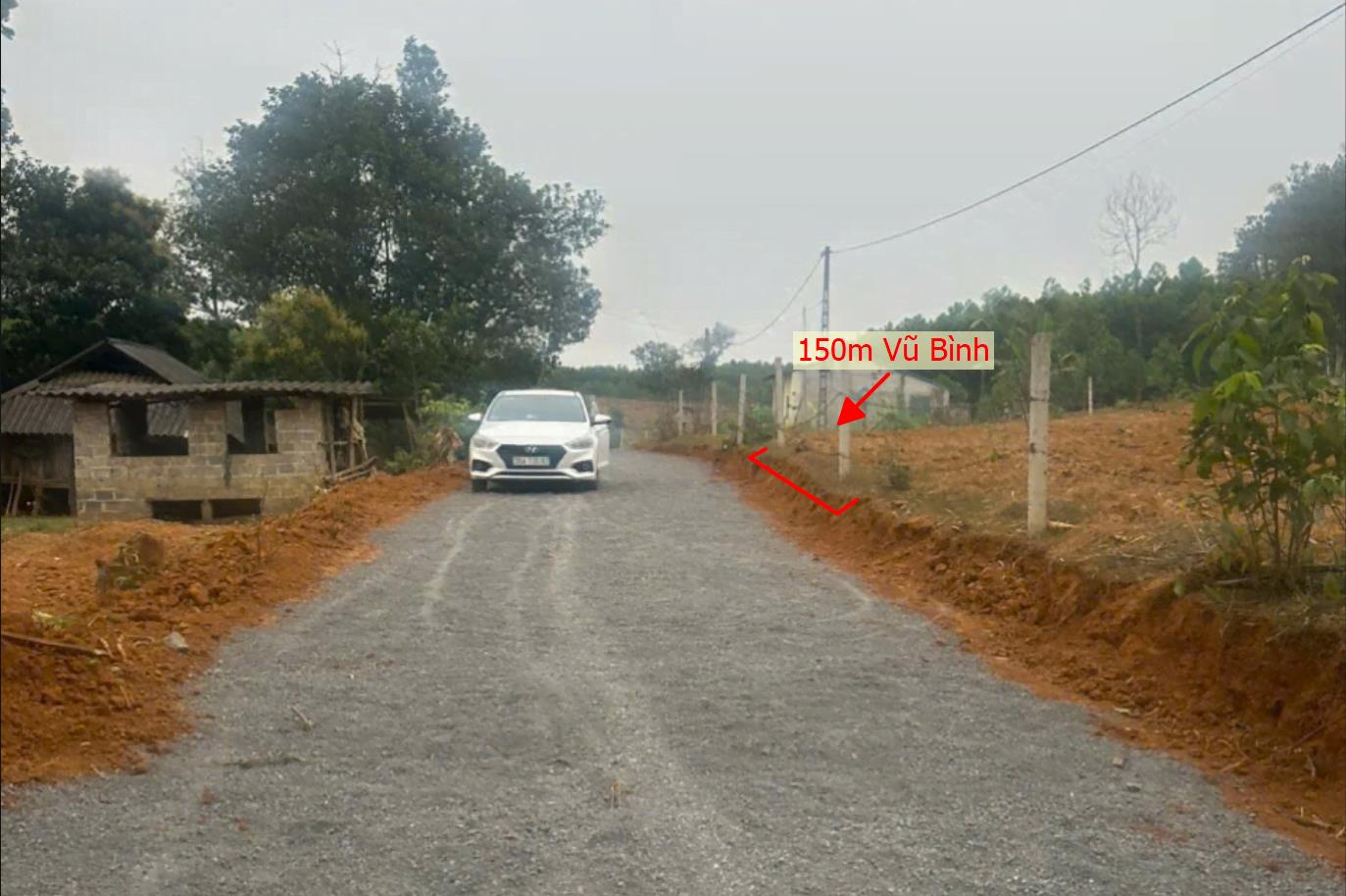 Hình ảnh Bán Lô Đất 150m Tại Vũ Bình Lạc Sơn Bám Đường Bê Tông Ô Tô Vào Tận Đất Cách Ql12b 2km Đầy Đủ Tiện Ích Xung Quanh Giá Đầu Tư