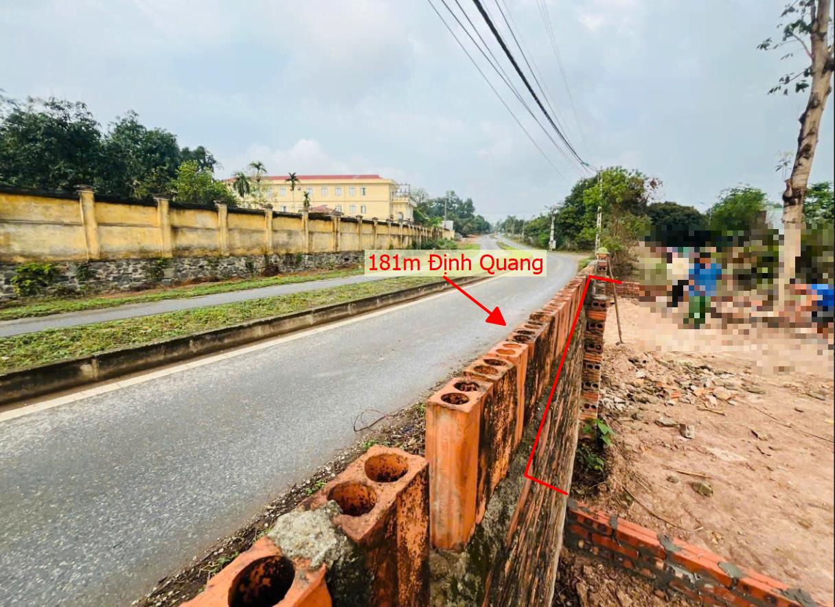 Hình ảnh Bán Lô Đất 181m Tại Định Trung Vĩnh Yên Bám Đường Bê Tông Ô Tô Vào Tận Đất Dân Cư Đông Đúc Thân Thiện Giá Đầu Tư