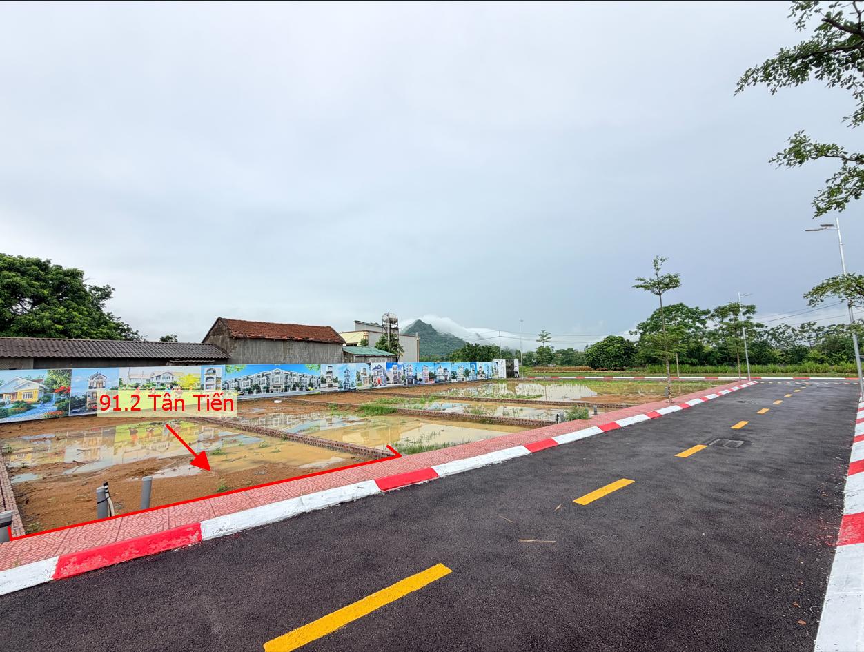 Hình ảnh Bất Động Sản Xuân Mai Bán Đất Phân Lô Khu Vực Tân Tiến Đường Ô Tô Tránh Gần Trục Chính Kinh Doanh Liên Xã