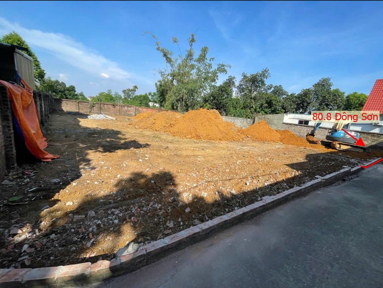 Hình ảnh Bất Động Sản Phú Nghĩa Bán Đất Phân Lô Đông Sơn Ô Tô Đỗ Tận Đất Sát Trục Kinh Doanh Ngay Gần QL6A Đang Triển Khai Mở Rộng