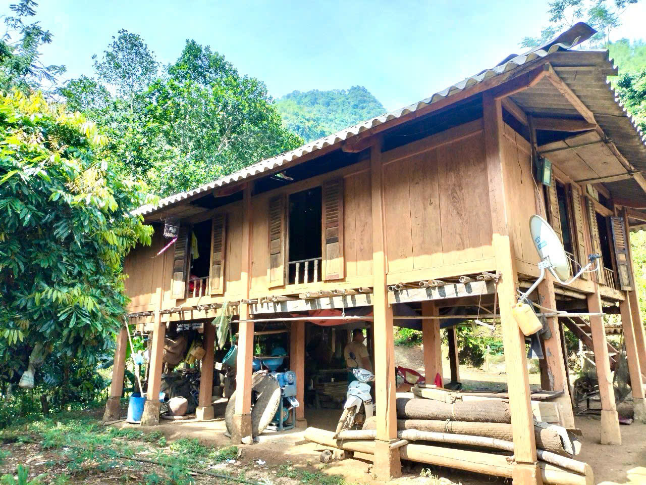 Hình ảnh Bán Lô Đất 926.4m Tại Mai Châu Bám Hồ Hòa Bình View Hồ Thoáng Mát Phù Hợp Làm Nghỉ Dưỡng