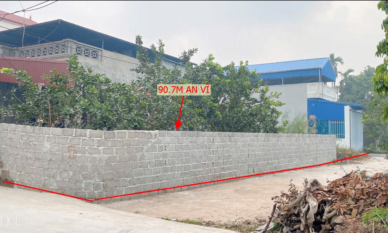 Hình ảnh Bán Lô Đất 90.7m Tại An Vĩ Khoái Châu Đã Sẵn Nhà Và Vườn Cây Ăn Quả Chỉ Việc Xách Vali Tới Ở Bám Đường Bê Tông Ô Tô Vào Tận Đất Giá Đầu Tư