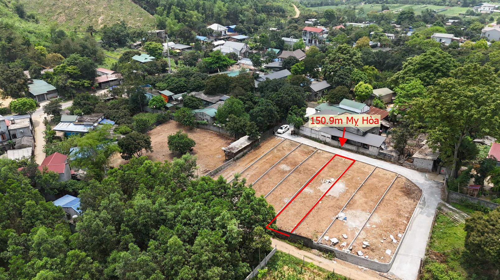 Hình ảnh Bán Đất Phân Lô Tại Mỵ Hòa Kim Bôi Bám Đường Bê Tông Ô Tô Vào Tận Đất Dân Cư Đông Đúc Thân Thiện Gần Nhiều Khu Nghỉ Dưỡng Giá Rẻ