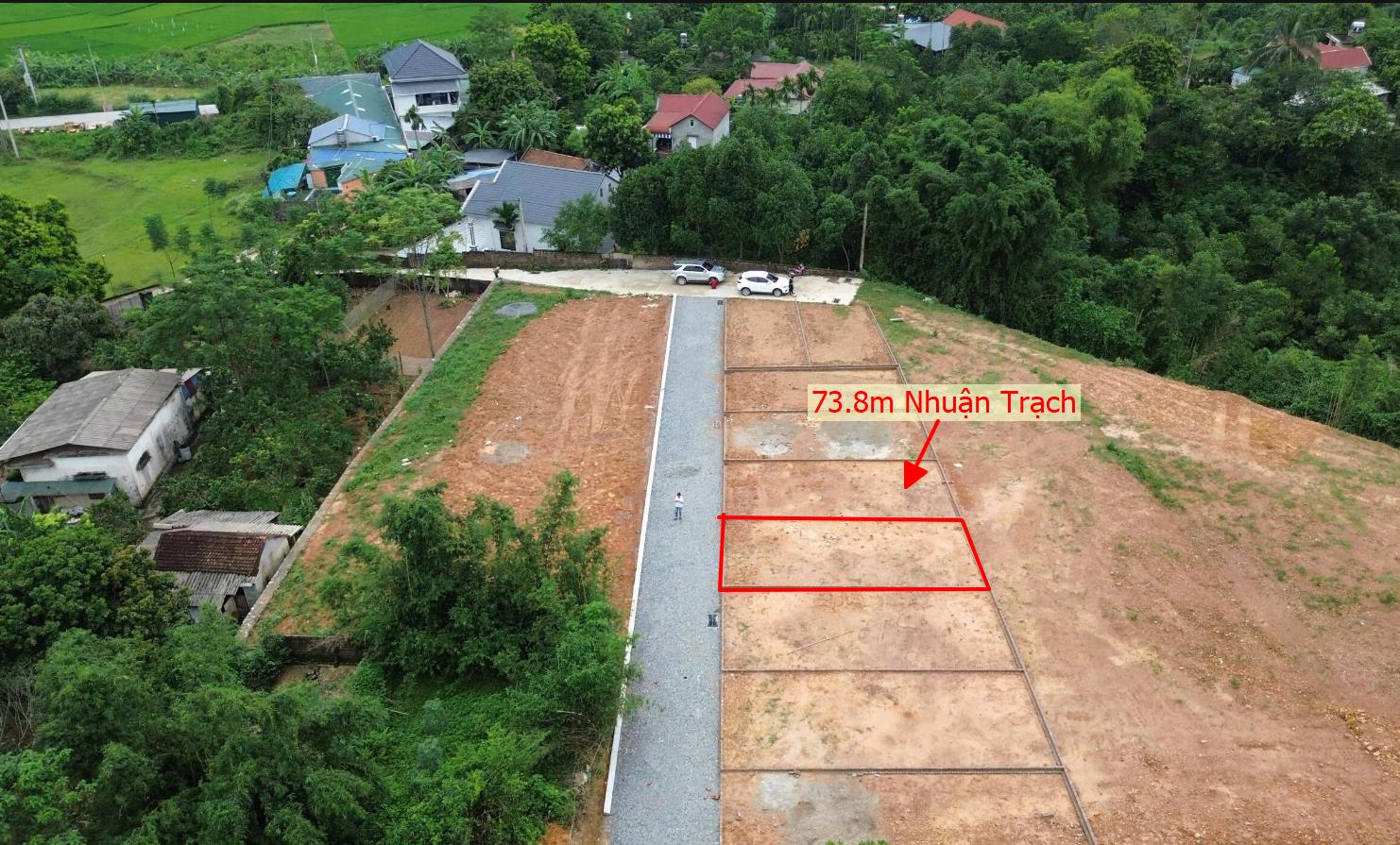 Hình ảnh Bán Lô Đất 73.9m Tại Nhuận Trạch Lương Sơn Bám Đường Bê Tông Ô Tô Vào Tận Đất Dân Cư Đông Đúc Thân Thiện Giá Đầu Tư