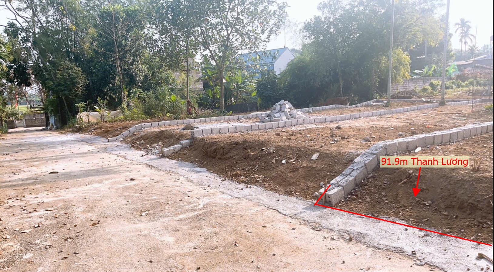 Hình ảnh Bán Đất Phân Lô Bám Đường Bê Tông Ô Tô Vào Tận Đất Dân Cư Đông Đúc Thân Thiện Gần KCN Lơn Giá Đầu Tư