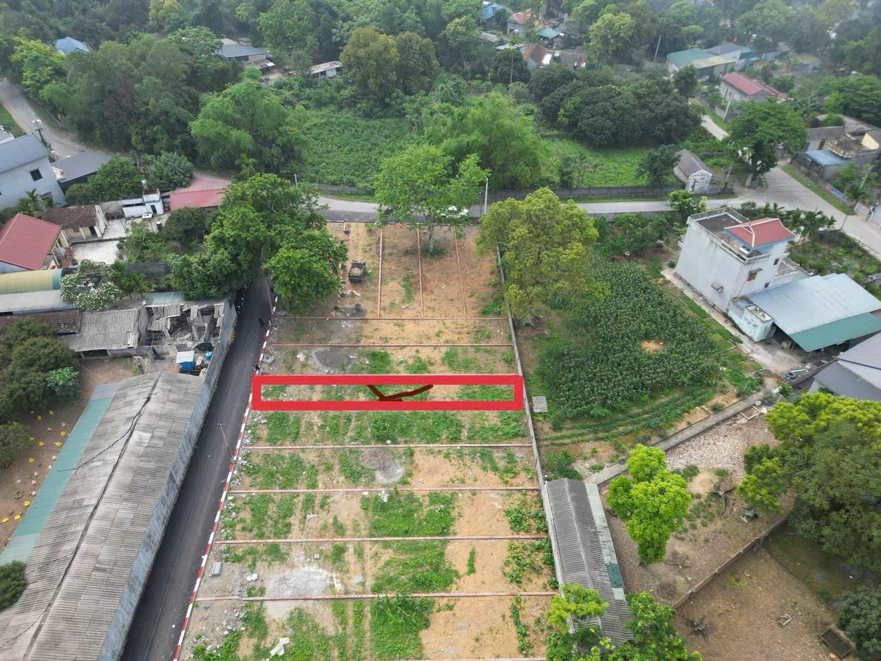 Hình ảnh Bán Thửa Đất 145m Tại Liên Sơn Ô Tô Đỗ Tận Đất Sát Trục Chính Kinh Doanh Giá Chỉ Hơn Tỷ