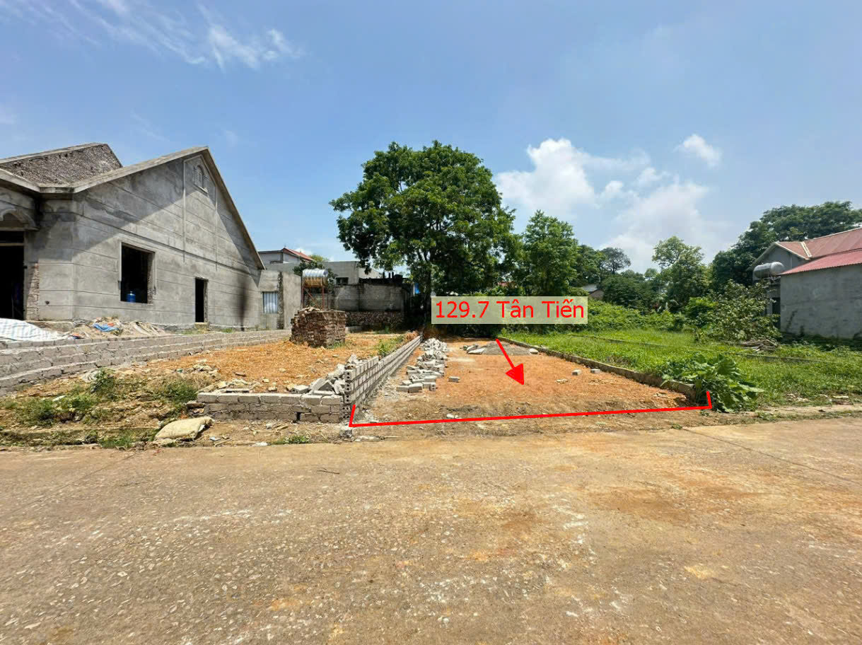 Hình ảnh Bán Đất Tân Tiến Đường Ô Tô Tránh Ngay Sát Trục Chính Kinh Doanh Liên Xã Giá Nhỉnh Tỷ 