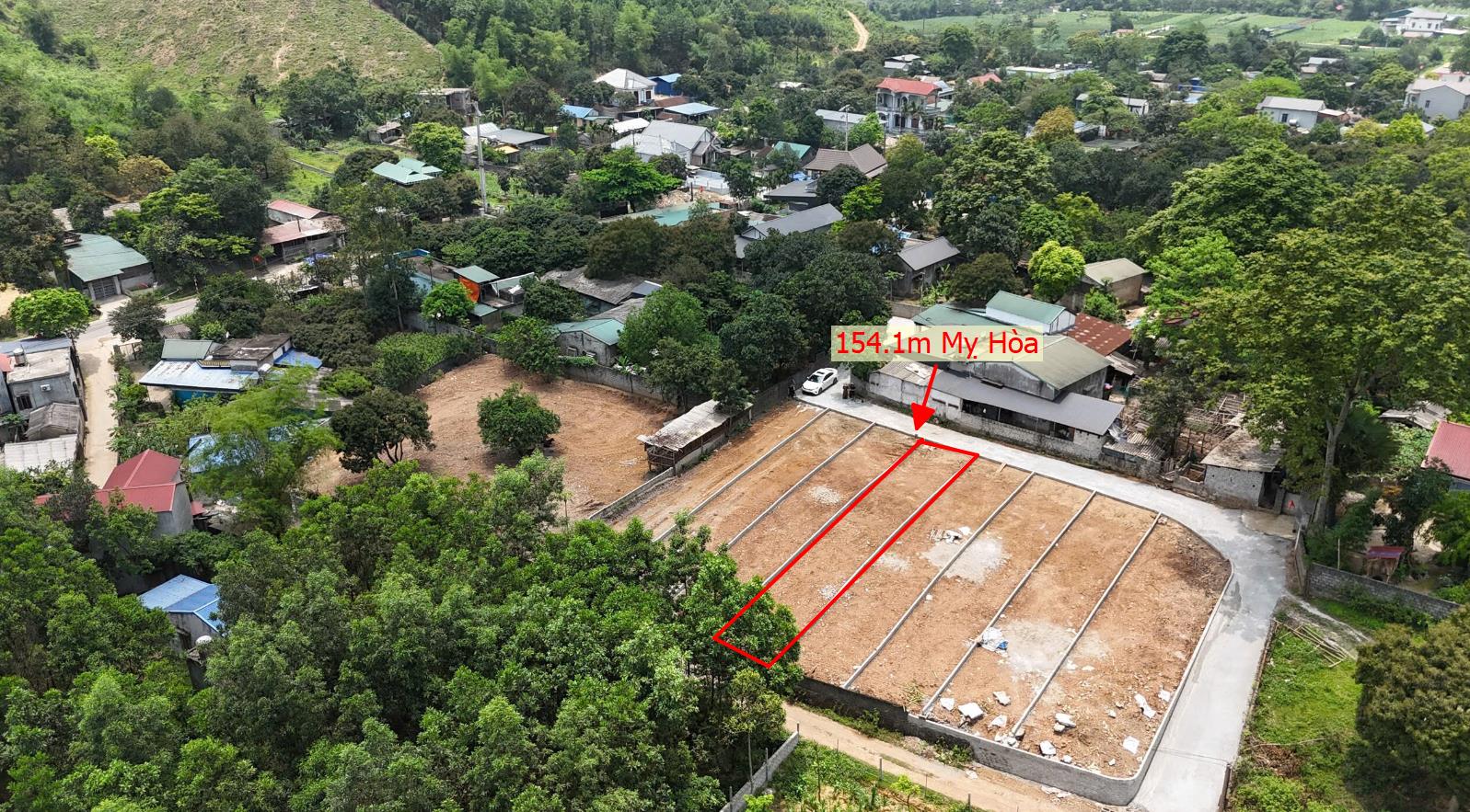 Hình ảnh Bán Đất Phân Lô Tại Mỵ Hòa Kim Bôi Bám Đường Bê Tông Ô Tô Vào Tận Đất Dân Cư Đông Đúc Thân Thiện Gần Nhiều Khu Nghỉ Dưỡng Giá Rẻ