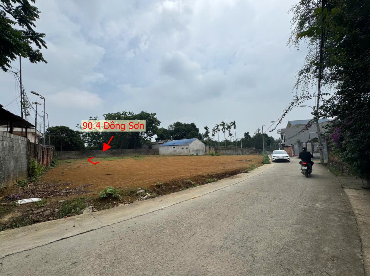 Hình ảnh Bất Động Sản Phú Nghĩa Bán Đất Phân Lô Khu Vực Đông Sơn Ô Tô Đỗ Tận Đất Ngay Gần QL6A Đang Triển Khai Mở Rộng
