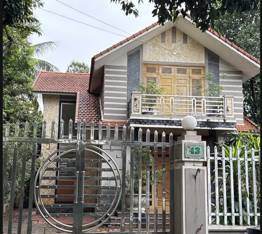 Hình ảnh Bán Lô Đất 448m Sẵn Nhà ở Tại TP Hòa Bình  Đầy Đủ Tiện NGhi Chỉ Việc Xách Vali Về Ở  Vị Trí Đắc Địa Giá Rẻ