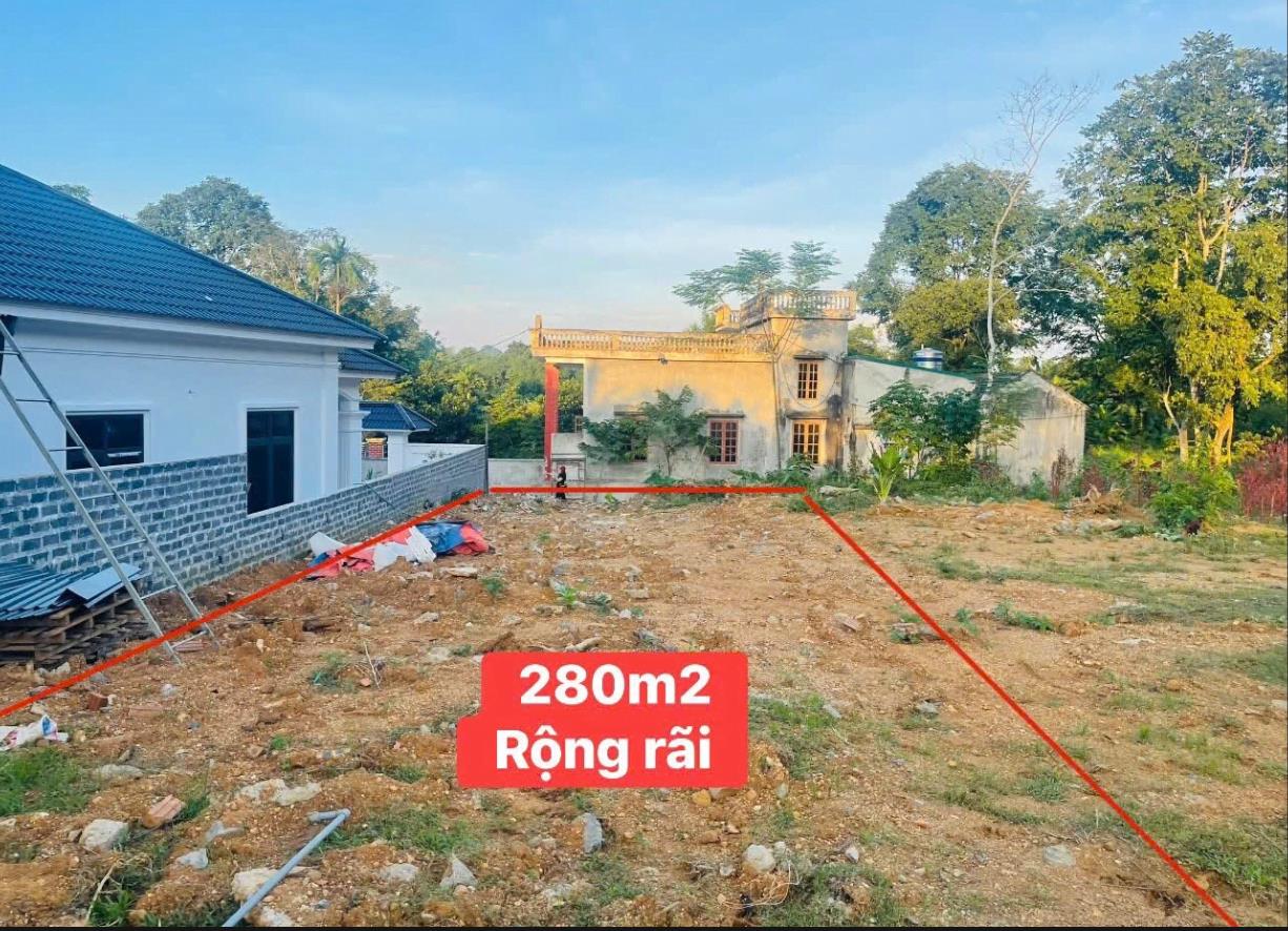 Hình ảnh Bán Lô Đất 280.5m Tại Lạc Thịnh Yên Thủy Bám Đường Bê Tông Ô Tô Vào Tận Đất Dân Cư Đông Đúc Thân Thiện Gần Chợ Trường Học Ủy Ban Giá Đầu Tư