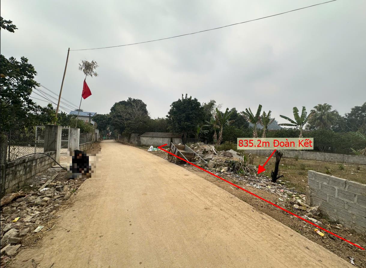 Hình ảnh Bán Lô Đất 825.2m Tại Đoàn Kết Yên Thủy Bám Đường Bê Tông Ô Tô Vào Tận Đất Dân Cư Đông Đúc Thân Thiện Gần Chợ Trường Học  View Cánh Đồng Thoáng Mát Giá Đầu Tư