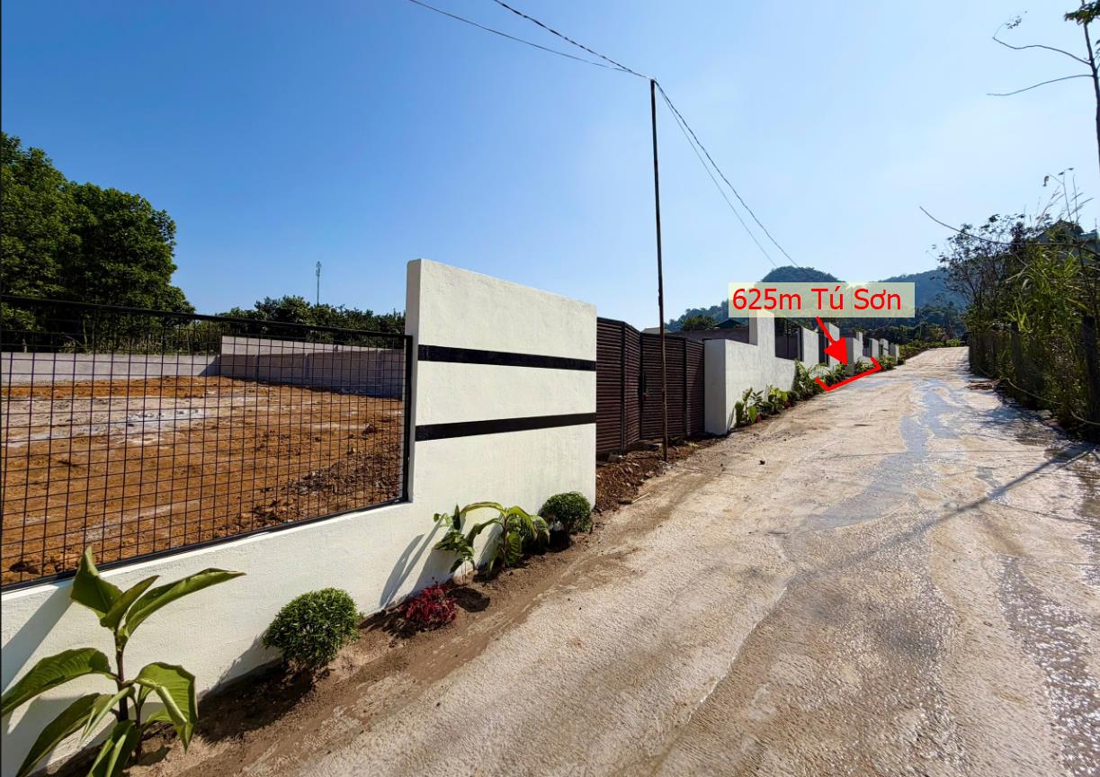Hình ảnh Bán Lô Đất 625m Tại Tú Sơn Kim Bôi Bám Đường Bê Tông Ô Tô Vào Tận Đất View Đồi Thoáng Mát Ranh Giới Rõ Ràng Giá Rẻ