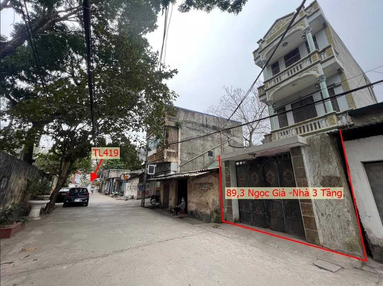 Hình ảnh Bán Nhà Ở 3 Tầng Cực Đẹp Tại Ngọc Hòa Đối Diện Bệnh Viện Đa Khoa Huyện Chương Mỹ