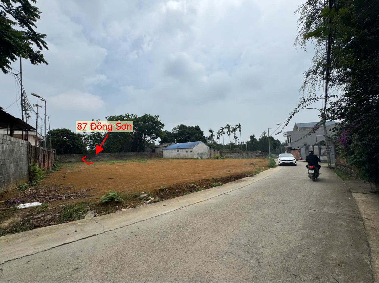 Hình ảnh Bất Động Sản Phú Nghĩa Bán Đất Phân Lô Khu Vực Đông Sơn Ô Tô Đỗ Tận Đất Ngay Gần QL6A Đang Triển Khai Mở Rộng