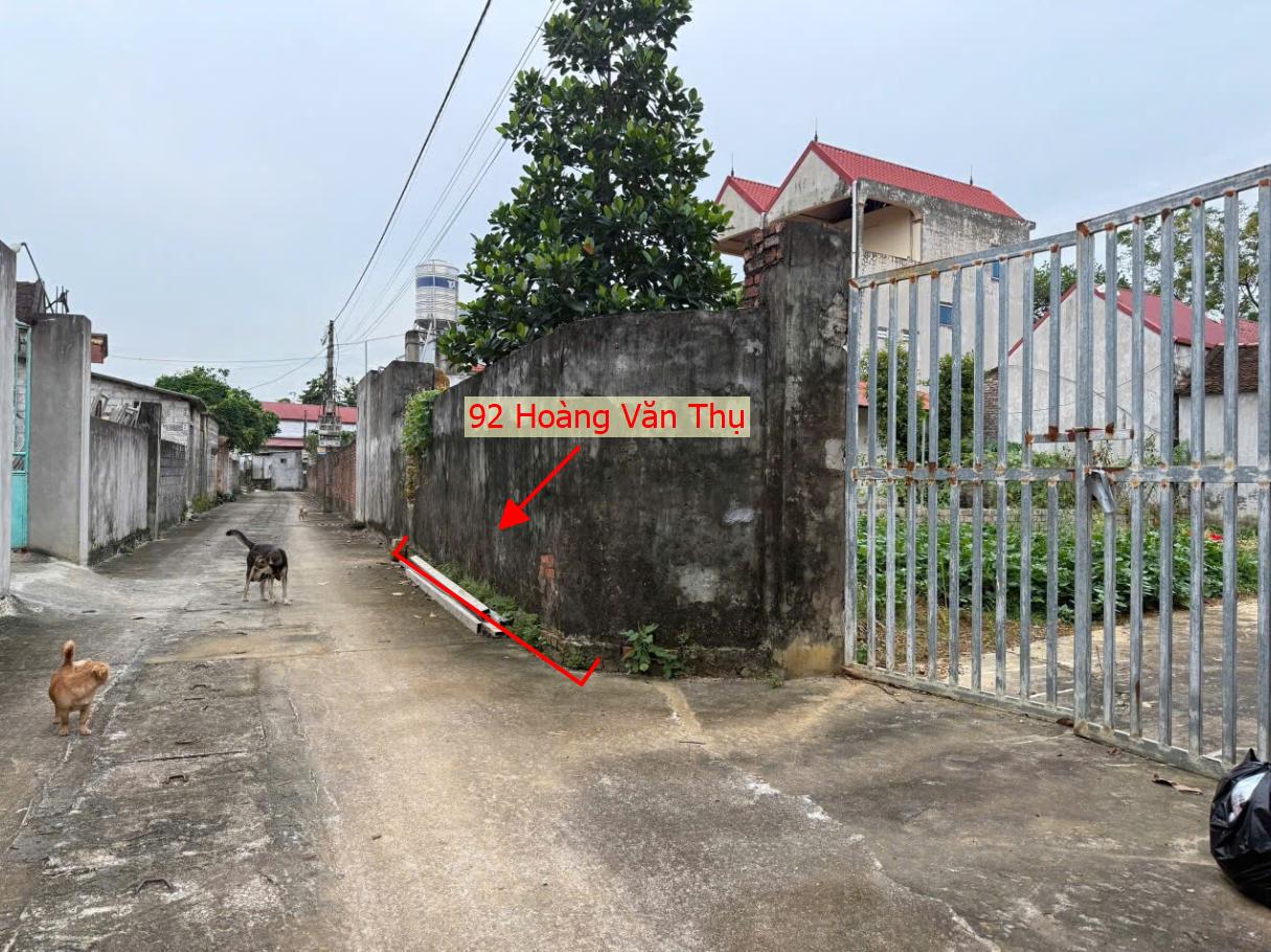 Hình ảnh Bất Động Sản Xuân Mai Bán Đất Phân Lô Khu Vực Hoàng Văn Thụ Sát Trục Chính Kinh Doanh Gần Đường QL21A