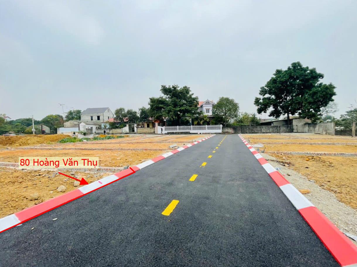 Hình ảnh Đất Phân Lô Hoàng Văn Thụ Ô Tô Đỗ Tận Đất Gần Hồ Văn Sơn Khu Nghỉ Dưỡng Skylake Cách QL21A Chỉ Vài Trăm Mét