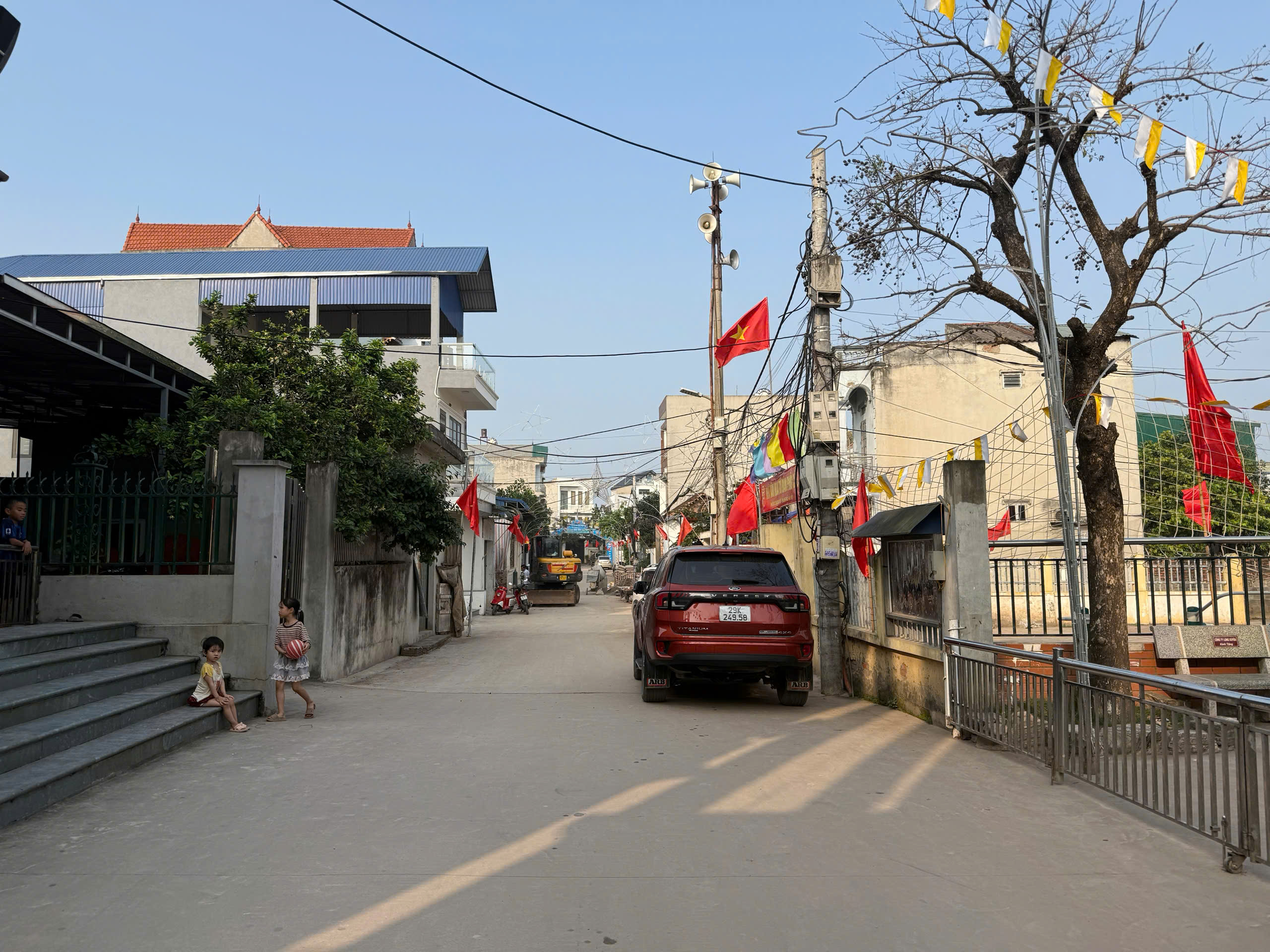 Hình ảnh Bất Động Sản Chương Mỹ Bán Nhà Cấp 4 Tại Ngọc Hòa Ô Tô Đỗ Tận Cửa Gần Trục Chính Kinh Doanh Cách QL6A Vài Bước Chân